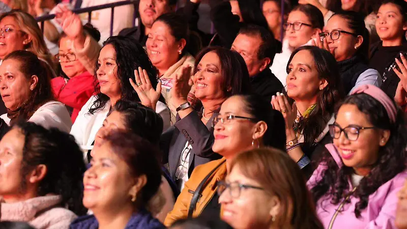CELEBRA GOBIERNO ESTATAL Y SEDIF A LAS MADRES TLAXCALTECAS (3).